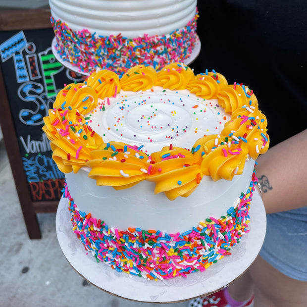 NEW-Cake 'N Sip (Boozy Ice Cream Cake Decorating Class)